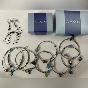 Avon Elegant Beaded Bracelet & Earring Collection- 8 bracelets 1 pair earrings